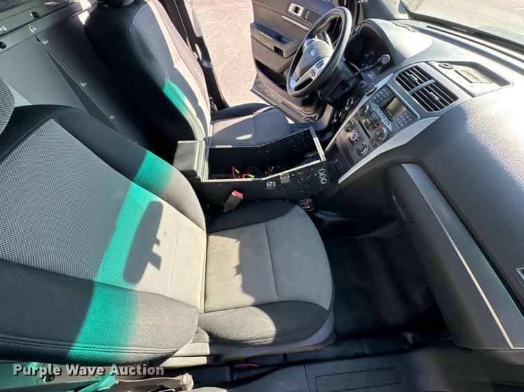 image for item DU9734 2015 Ford Explorer Police Interceptor SUV