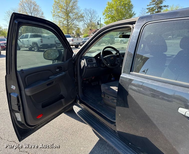 image for item DU9736 2009 Chevrolet Tahoe Police Special Service SUV