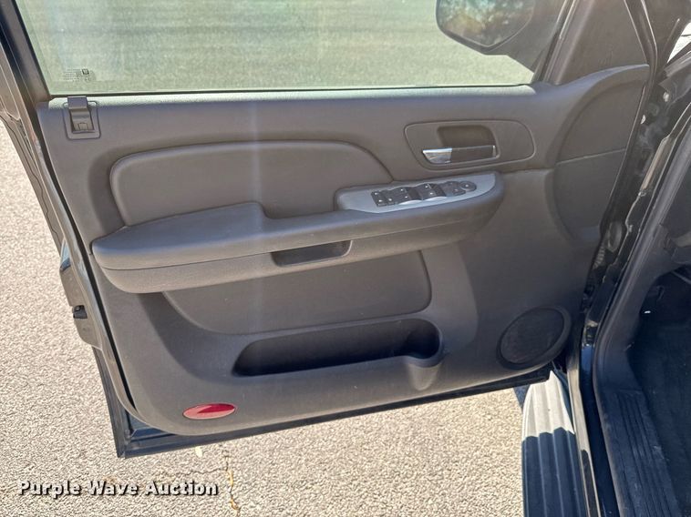 image for item DU9736 2009 Chevrolet Tahoe Police Special Service SUV