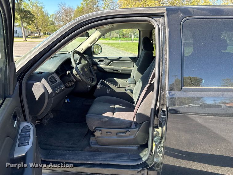 image for item DU9736 2009 Chevrolet Tahoe Police Special Service SUV