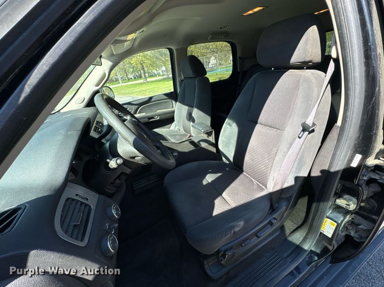 image for item DU9736 2009 Chevrolet Tahoe Police Special Service SUV