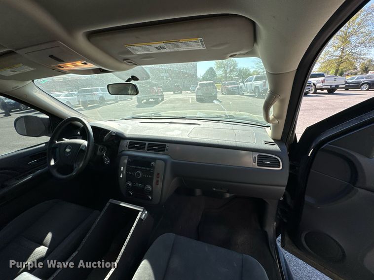 image for item DU9736 2009 Chevrolet Tahoe Police Special Service SUV