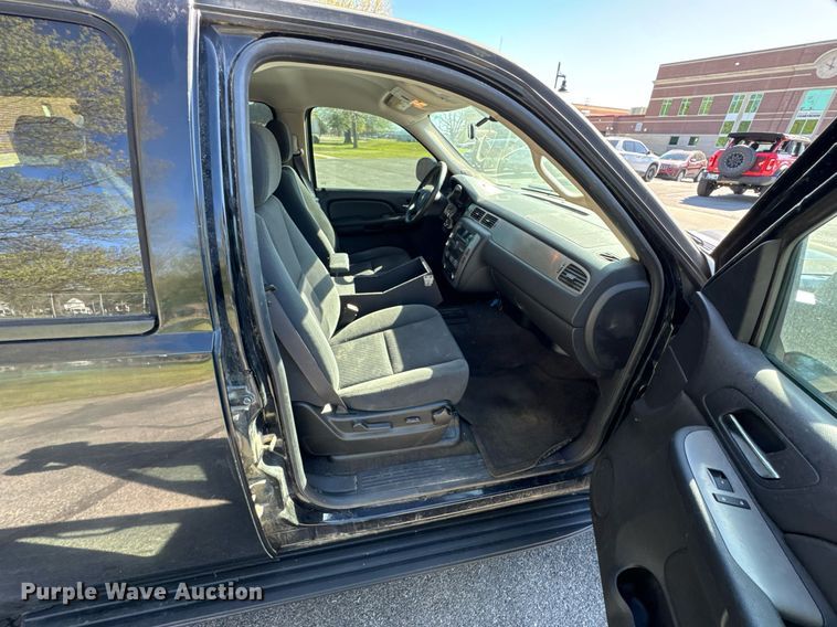 image for item DU9736 2009 Chevrolet Tahoe Police Special Service SUV