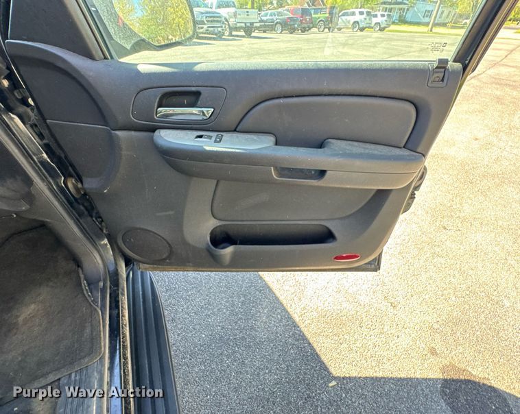 image for item DU9736 2009 Chevrolet Tahoe Police Special Service SUV