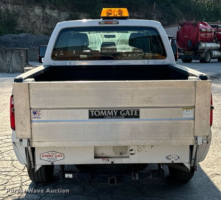 image for item DV1931 2011 Ford F250 Super Duty XL Crew Cab pickup truck