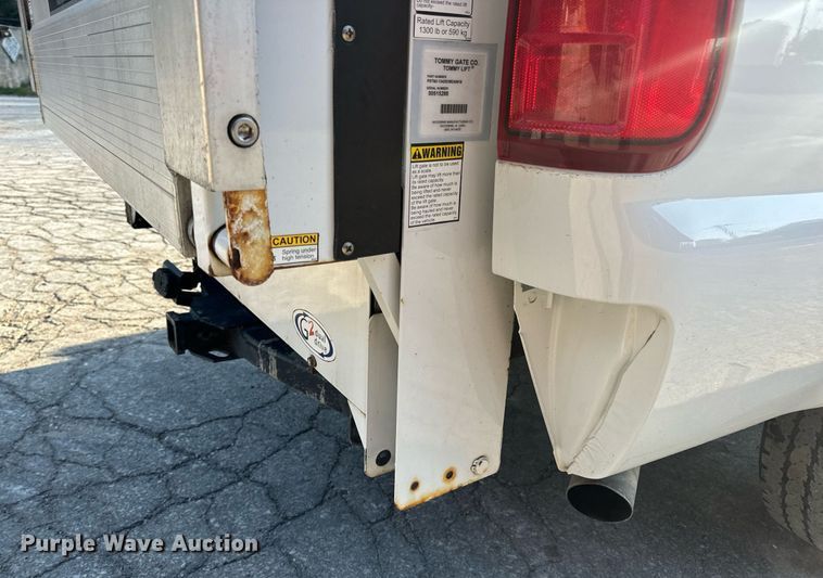 image for item DV1931 2011 Ford F250 Super Duty XL Crew Cab pickup truck