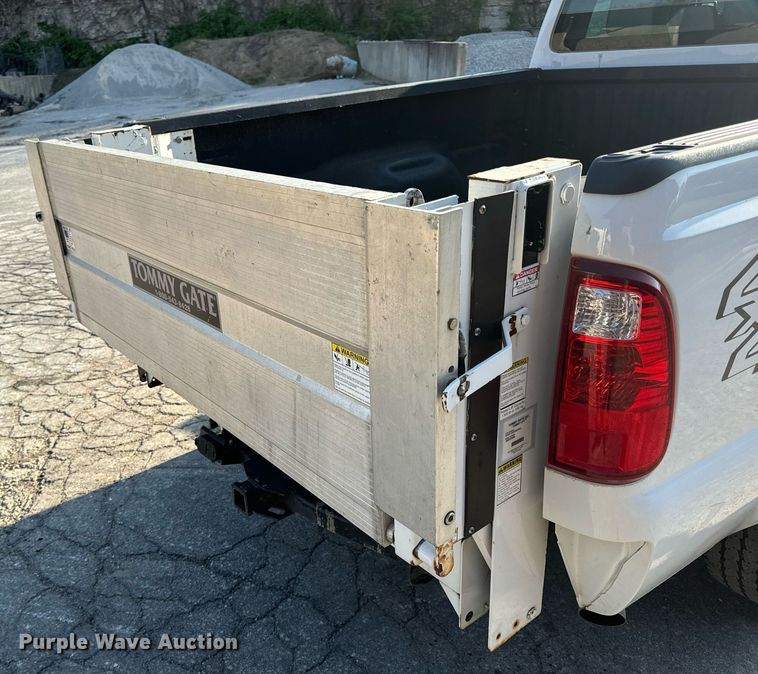 image for item DV1931 2011 Ford F250 Super Duty XL Crew Cab pickup truck