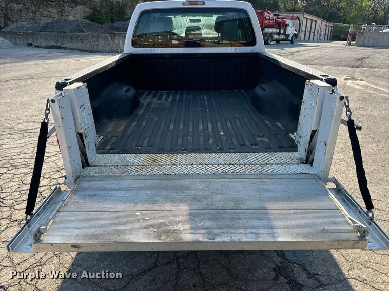 image for item DV1931 2011 Ford F250 Super Duty XL Crew Cab pickup truck