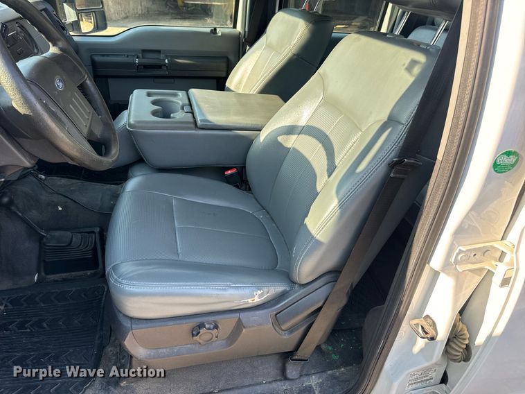 image for item DV1931 2011 Ford F250 Super Duty XL Crew Cab pickup truck