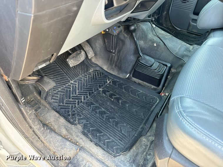 image for item DV1931 2011 Ford F250 Super Duty XL Crew Cab pickup truck