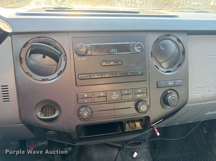 image for item DV1931 2011 Ford F250 Super Duty XL Crew Cab pickup truck