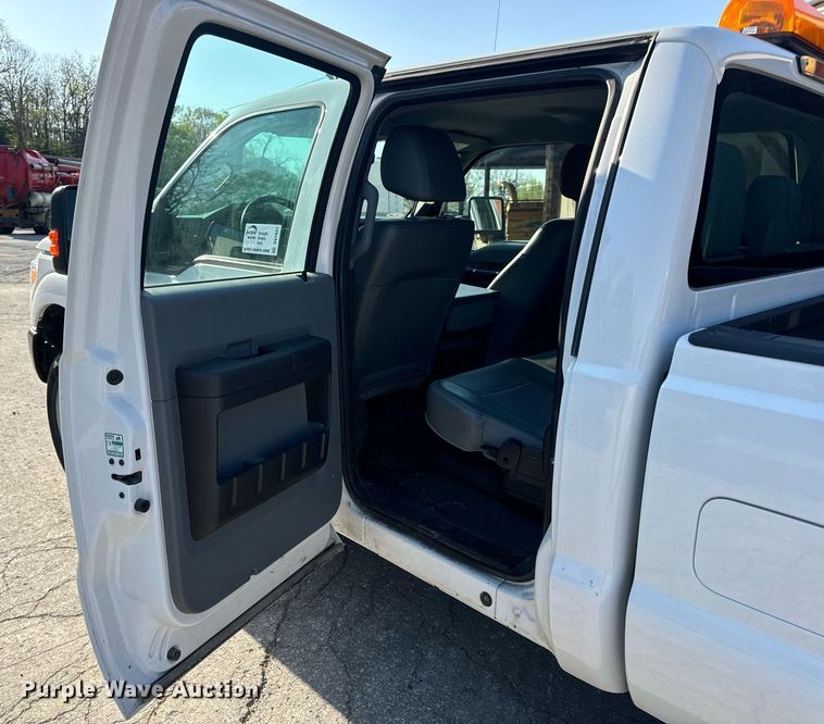 image for item DV1931 2011 Ford F250 Super Duty XL Crew Cab pickup truck