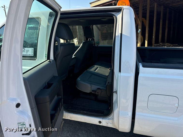 image for item DV1931 2011 Ford F250 Super Duty XL Crew Cab pickup truck