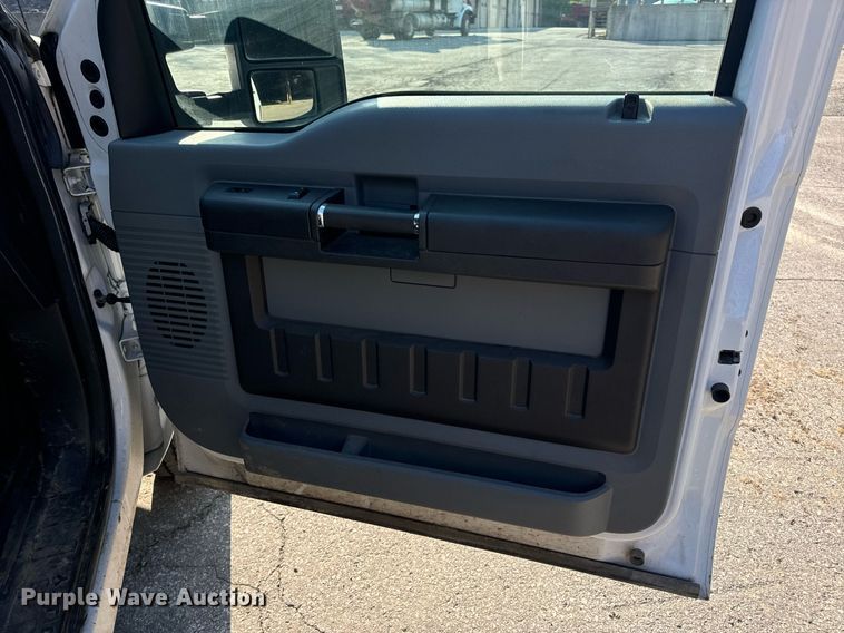 image for item DV1931 2011 Ford F250 Super Duty XL Crew Cab pickup truck