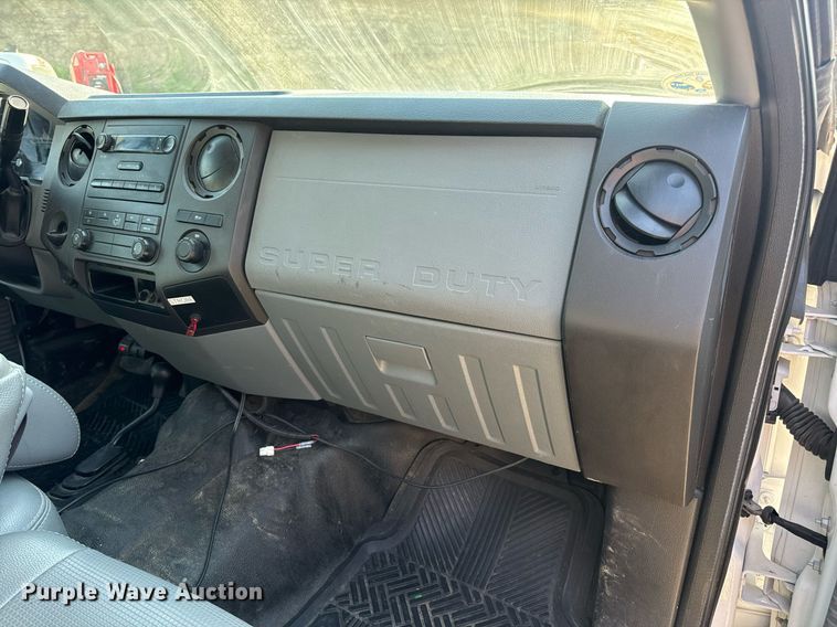 image for item DV1931 2011 Ford F250 Super Duty XL Crew Cab pickup truck