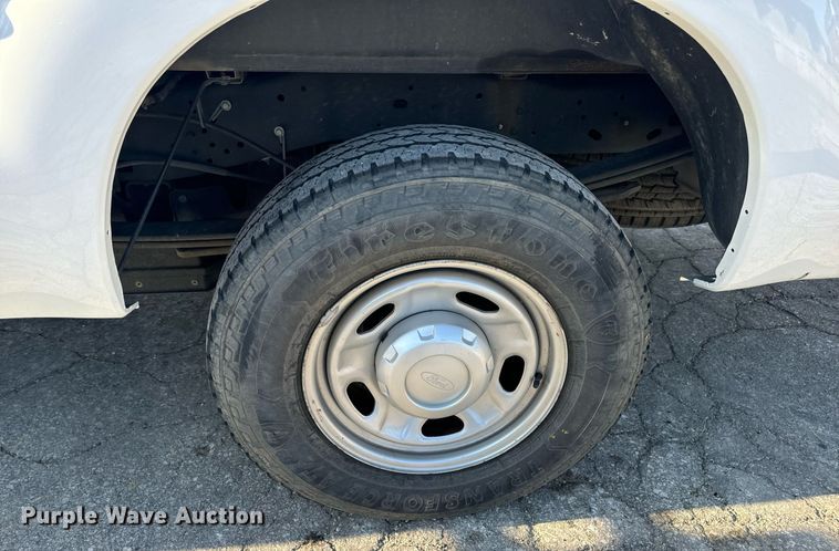 image for item DV1931 2011 Ford F250 Super Duty XL Crew Cab pickup truck