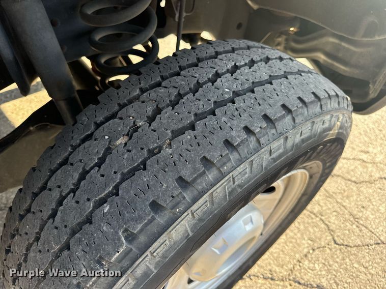 image for item DV1931 2011 Ford F250 Super Duty XL Crew Cab pickup truck