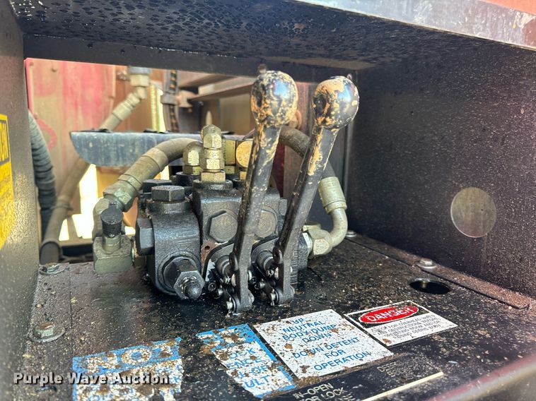 image for item DV1933 2004 Sterling L7500 sewer jetter truck