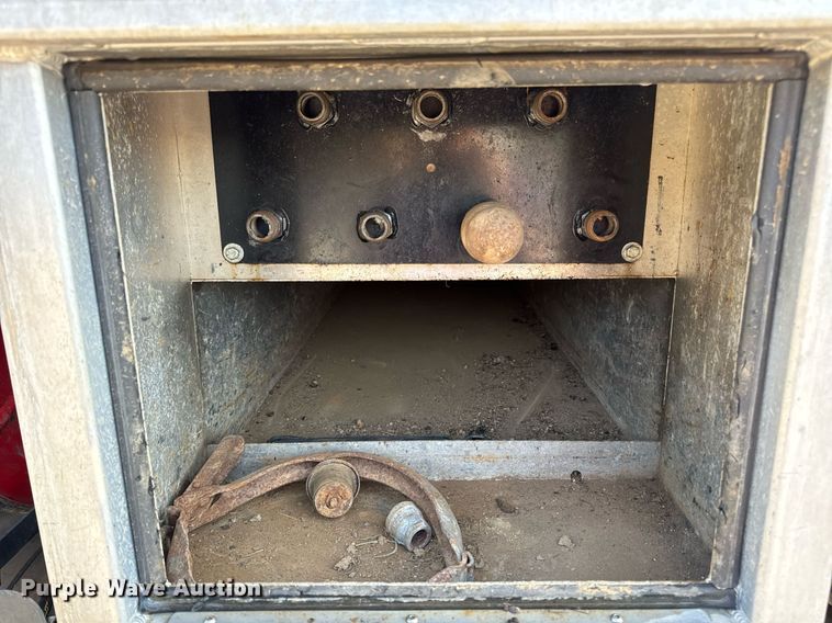 image for item DV1933 2004 Sterling L7500 sewer jetter truck