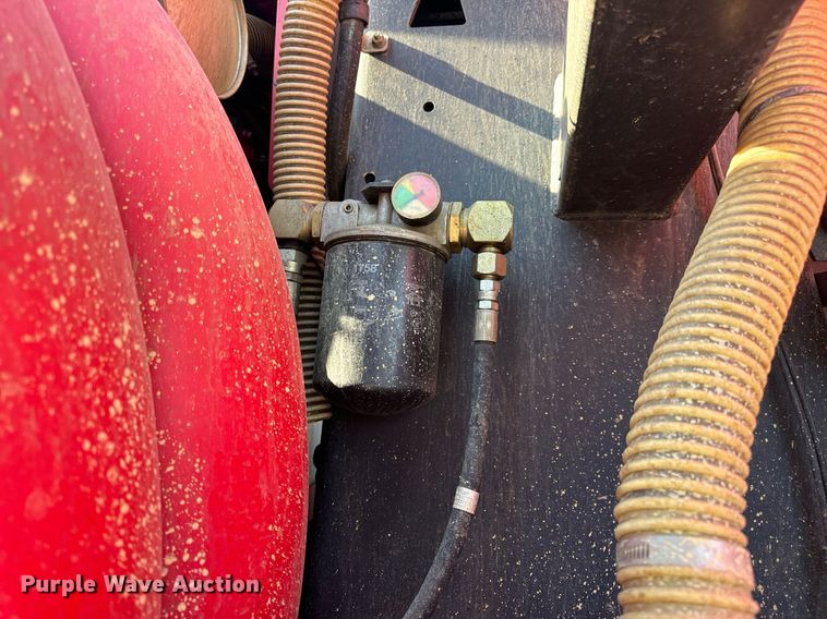 image for item DV1933 2004 Sterling L7500 sewer jetter truck