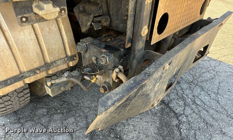 image for item DV1933 2004 Sterling L7500 sewer jetter truck