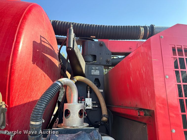 image for item DV1933 2004 Sterling L7500 sewer jetter truck