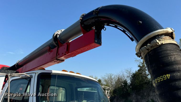 image for item DV1933 2004 Sterling L7500 sewer jetter truck