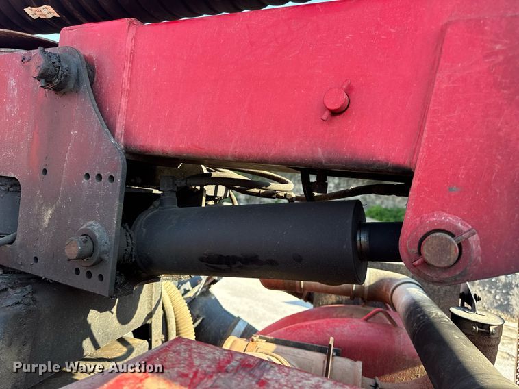 image for item DV1933 2004 Sterling L7500 sewer jetter truck