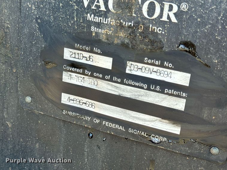 image for item DV1933 2004 Sterling L7500 sewer jetter truck