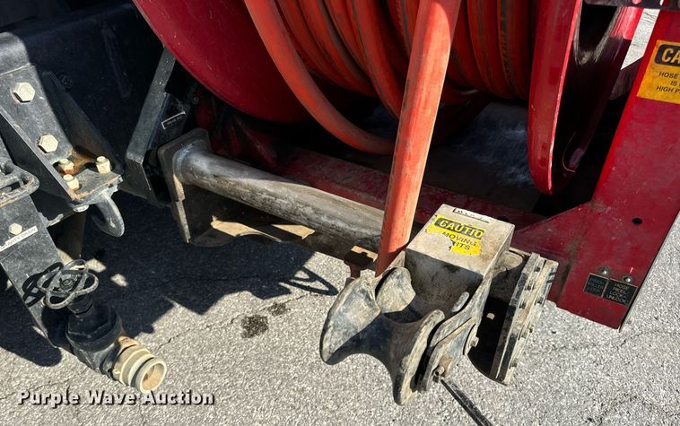 image for item DV1933 2004 Sterling L7500 sewer jetter truck