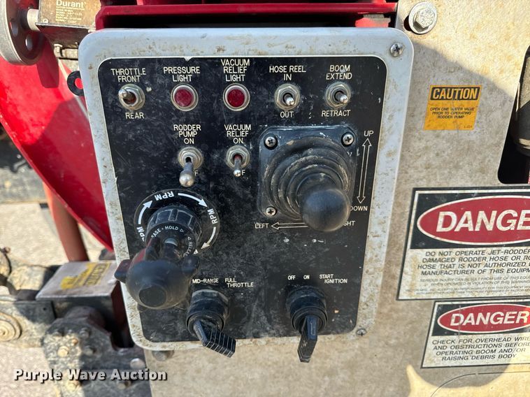 image for item DV1933 2004 Sterling L7500 sewer jetter truck