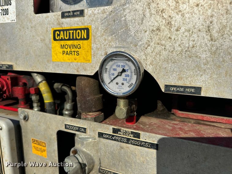 image for item DV1933 2004 Sterling L7500 sewer jetter truck