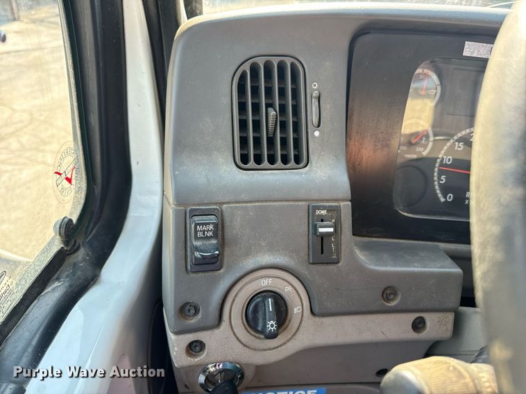 image for item DV1933 2004 Sterling L7500 sewer jetter truck