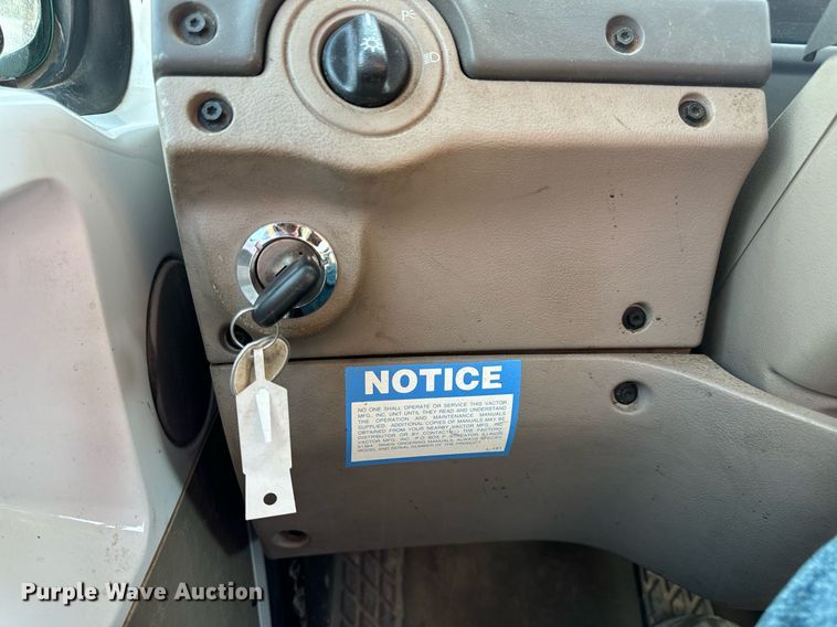 image for item DV1933 2004 Sterling L7500 sewer jetter truck