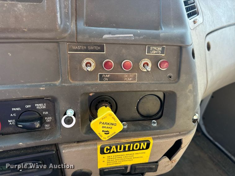 image for item DV1933 2004 Sterling L7500 sewer jetter truck