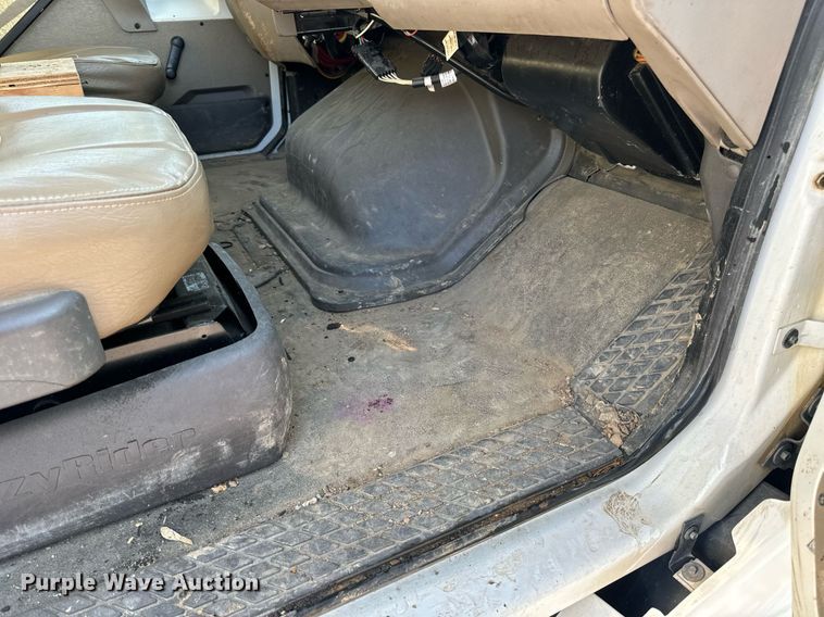 image for item DV1933 2004 Sterling L7500 sewer jetter truck