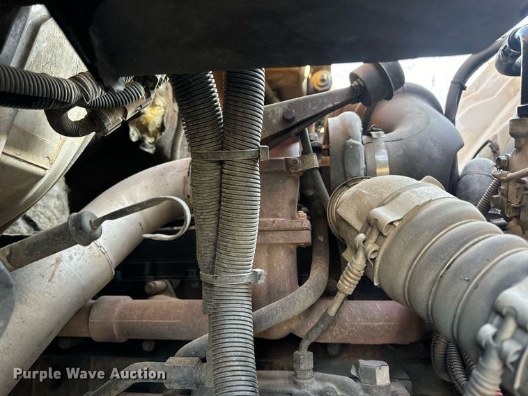 image for item DV1933 2004 Sterling L7500 sewer jetter truck