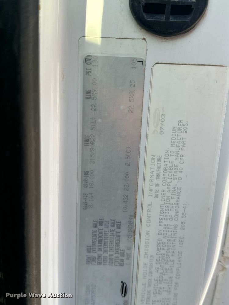 image for item DV1933 2004 Sterling L7500 sewer jetter truck