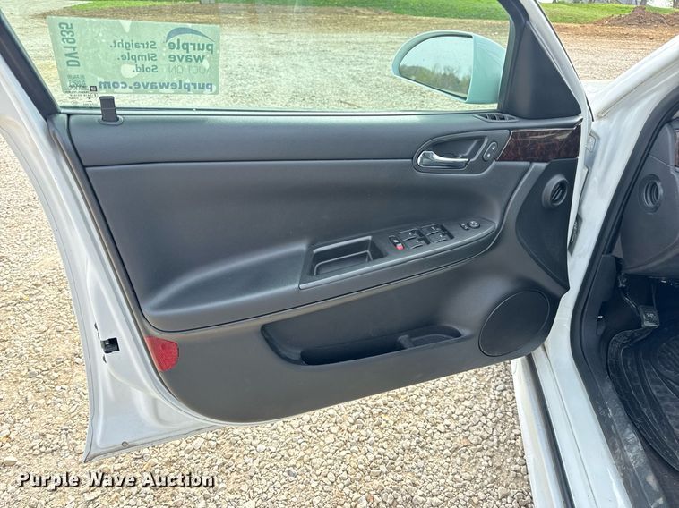 image for item DV1935 2016 Chevrolet Impala Limited 