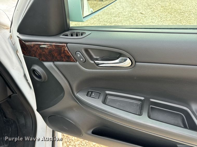 image for item DV1935 2016 Chevrolet Impala Limited 