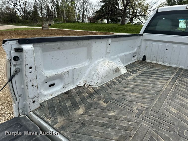 image for item DV1937 2014 Ford F150 XL SuperCab pickup truck