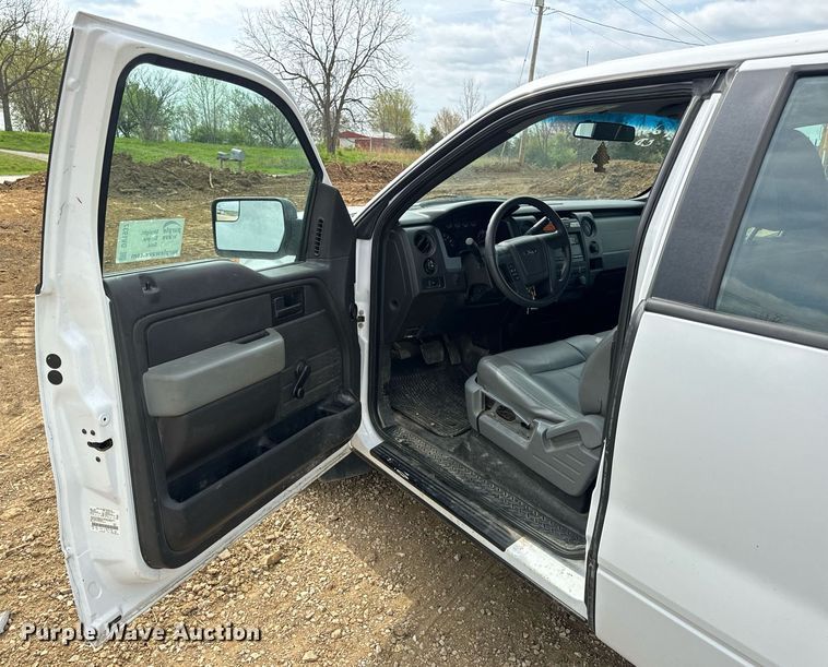 image for item DV1937 2014 Ford F150 XL SuperCab pickup truck