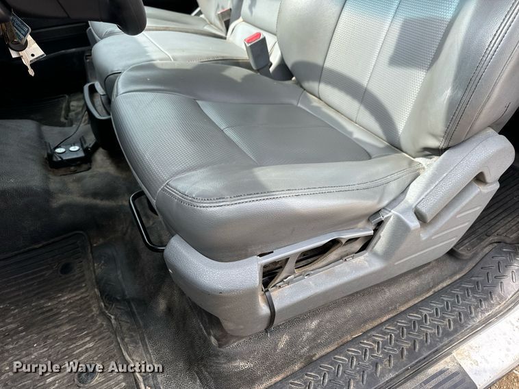 image for item DV1937 2014 Ford F150 XL SuperCab pickup truck