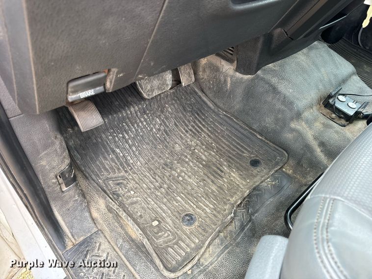 image for item DV1937 2014 Ford F150 XL SuperCab pickup truck