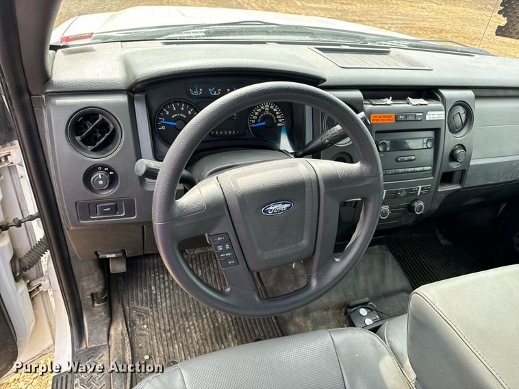 image for item DV1937 2014 Ford F150 XL SuperCab pickup truck