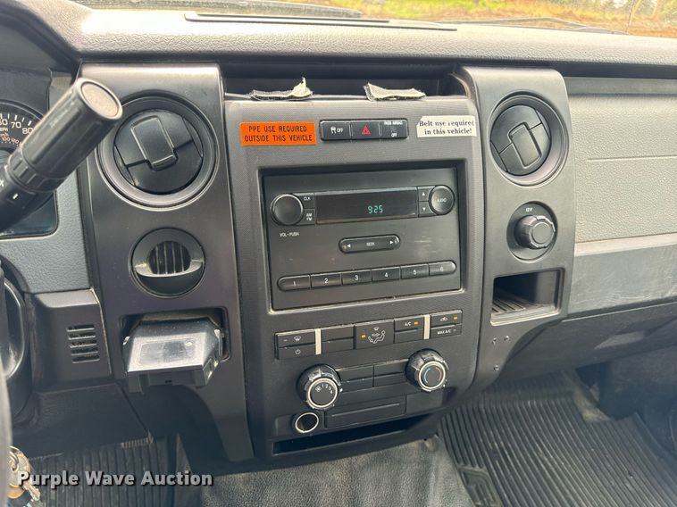 image for item DV1937 2014 Ford F150 XL SuperCab pickup truck