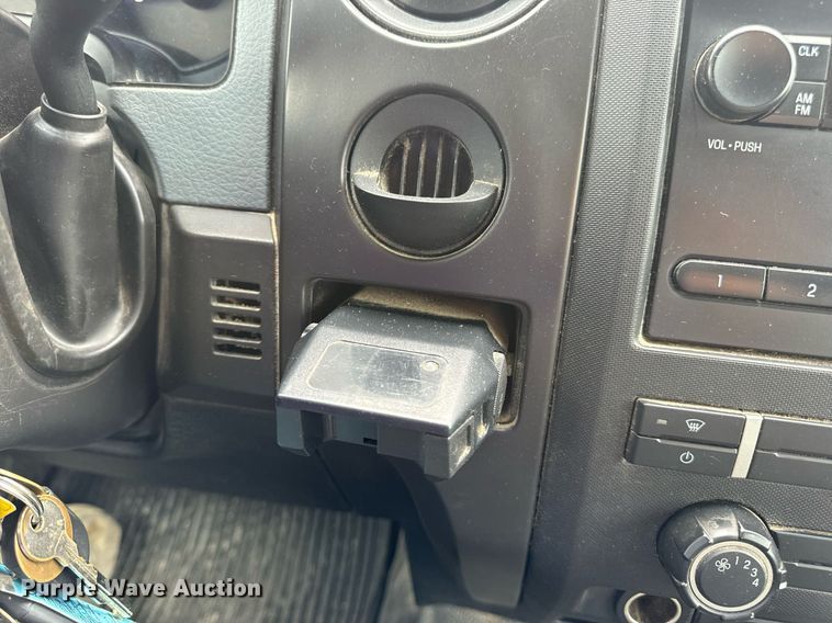 image for item DV1937 2014 Ford F150 XL SuperCab pickup truck