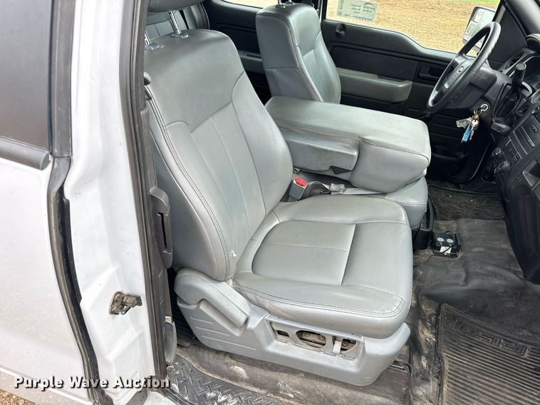 image for item DV1937 2014 Ford F150 XL SuperCab pickup truck