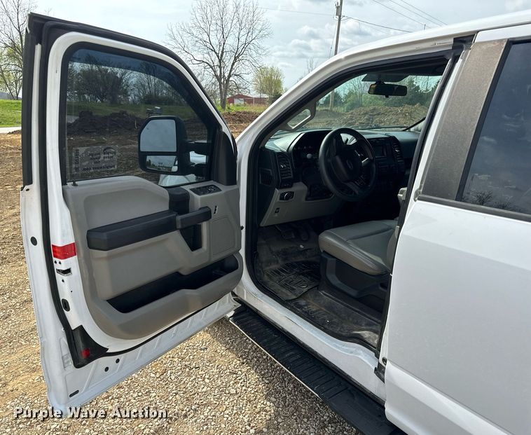 image for item DV1938 2018 Ford F150 XL SuperCab pickup truck