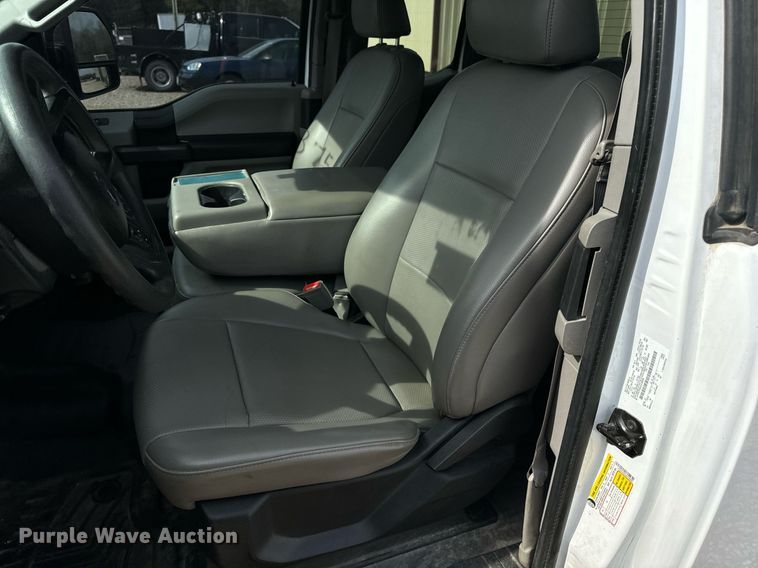 image for item DV1938 2018 Ford F150 XL SuperCab pickup truck